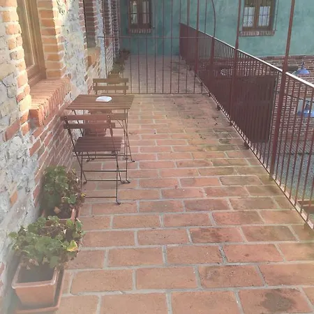 Osteria Del Maiale Pezzato Frühstückspension