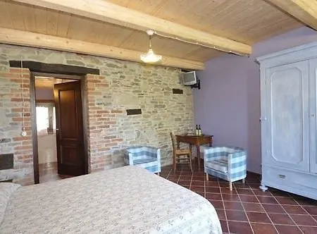 ベッド・アンド・ブレックファスト Osteria Del Maiale Pezzato