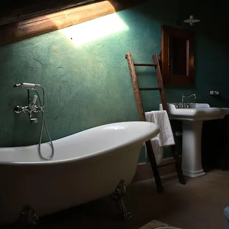 ベッド・アンド・ブレックファスト Osteria Del Maiale Pezzato